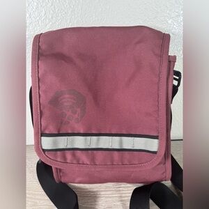 Mountain Hardwear crossbody bag